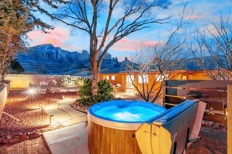 NEW Redrock Experience Views Firepit Hottub — photo 4