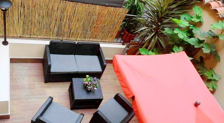 Rental apartment with patio | Beach nearby | Pets are welcome in Roquebrune-Cap-Martin