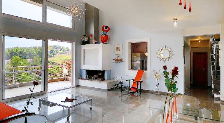 Fully equipped villa with private pool, BBQ & patio | Perfect for remote work | Dogs allowed — photo 3
