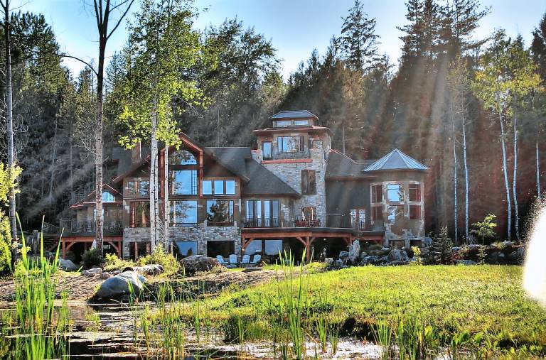 Lodge  Sandpoint