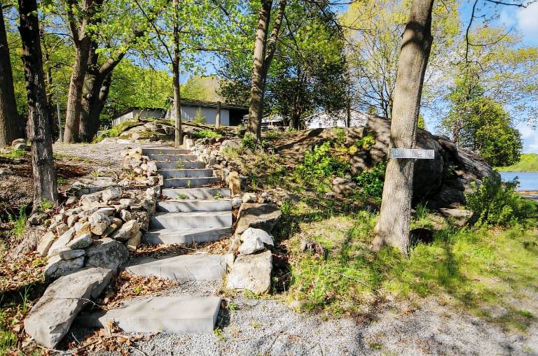 Lodge South Frontenac