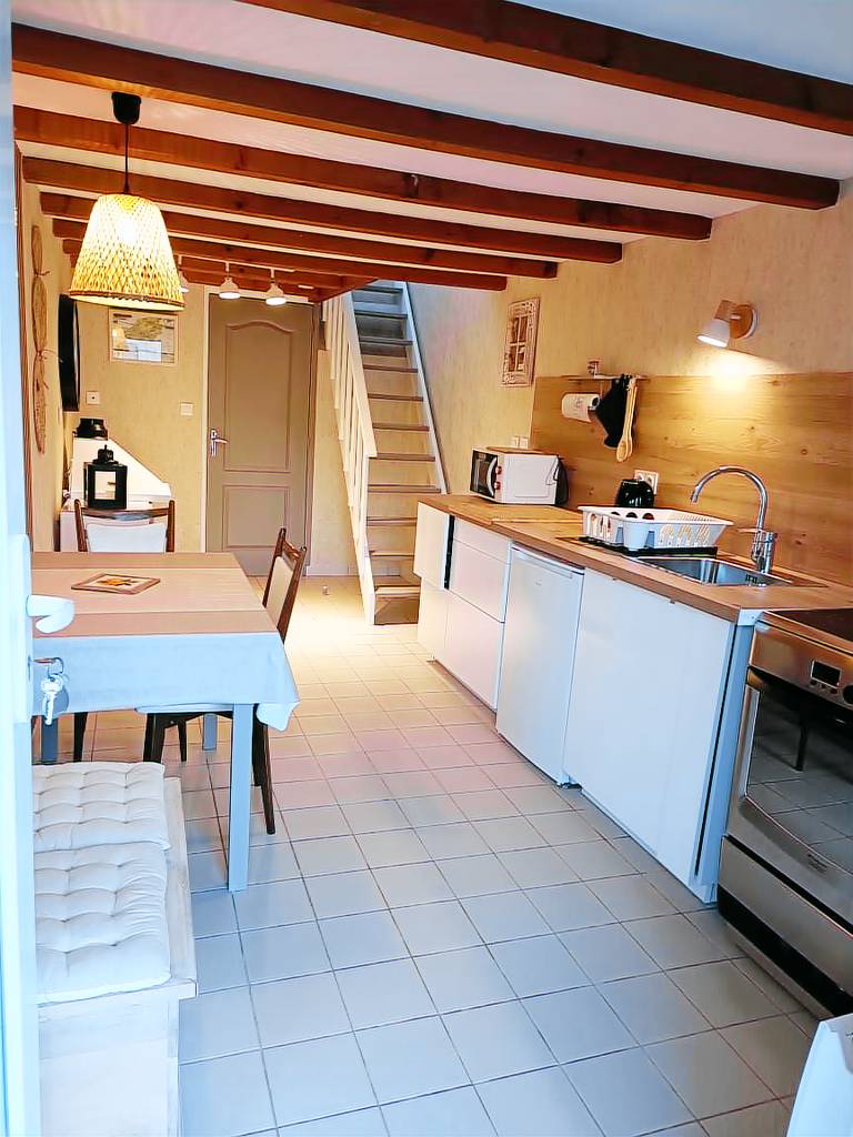 Vacation home with terrace & grill — photo 3