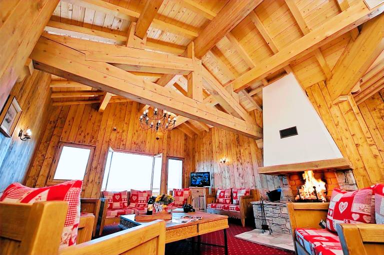 Wifi, 300m from resort center, swimming pool, sauna, fireplace or stove, tv, ski locker, 98m² — photo 3