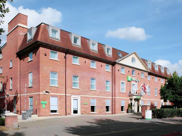 B&B HOTEL London Heathrow in Slough