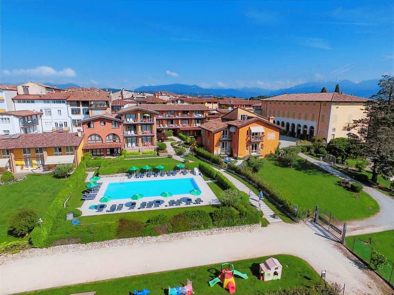 Nice holiday apartment with pool | Pets are welcome — photo 2