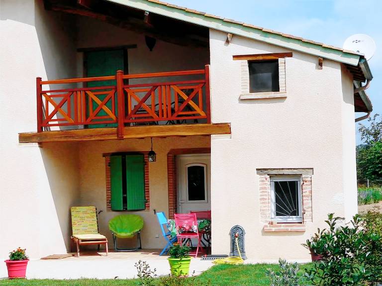 Family-oriented house with barbecue, garden & terrace | Garden view | Pets are welcome — photo 5