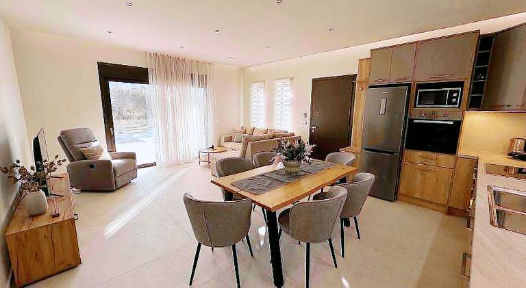 Beautiful villa with pool | Pets are welcome — photo 4