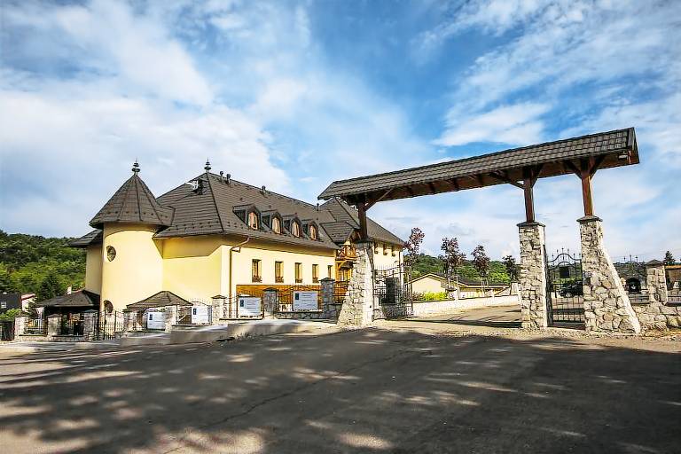 dom Sebechleby