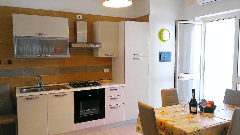 Holiday apartment with yard & barbecue | Garden view — photo 4