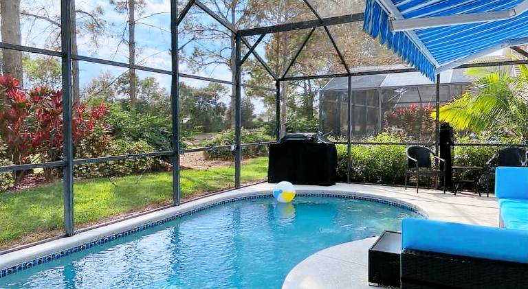 Villa with pool | Pet-friendly in Davenport, FL