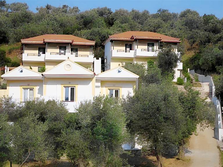 Holiday apartment with pool, garden & terrace in Skopelos