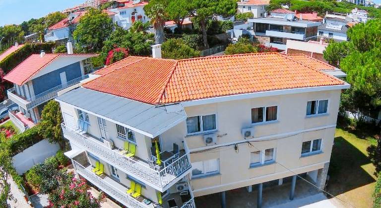 Rental apartment with 4 rooms for 8 persons — photo 4