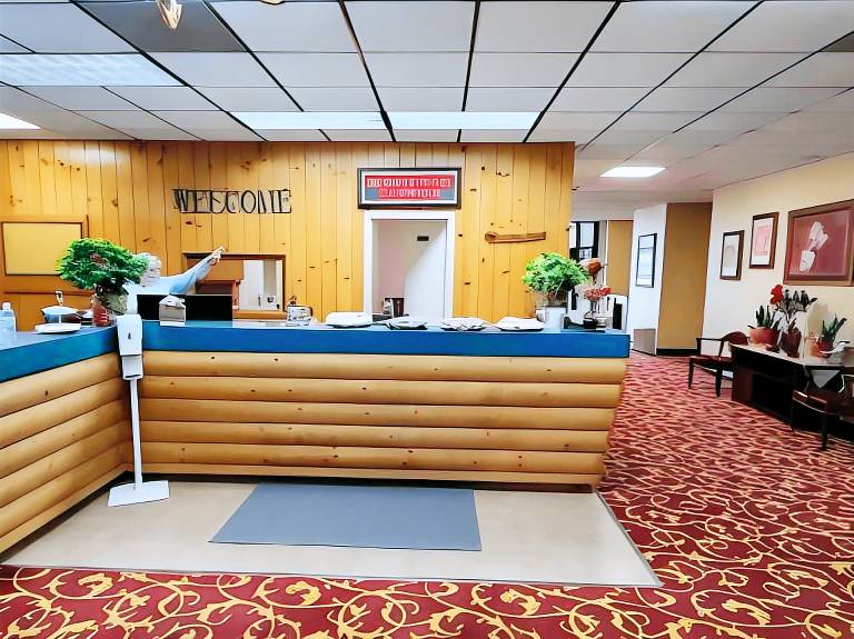 FairBridge Inn Express Hiawatha — photo 3