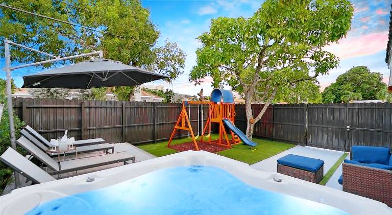 The Rock & Rhythm Villa Miami Downtown - Playground, Mini Golf, BBQ, Garden Relaxation — photo 4