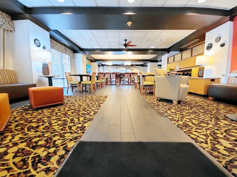 Hampton Inn Pensacola-Airport (Cordova Mall Area) — photo 4