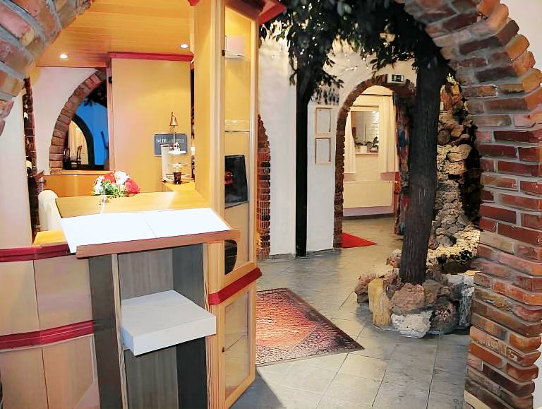 Hotel & Restaurant Bei Baki — photo 3