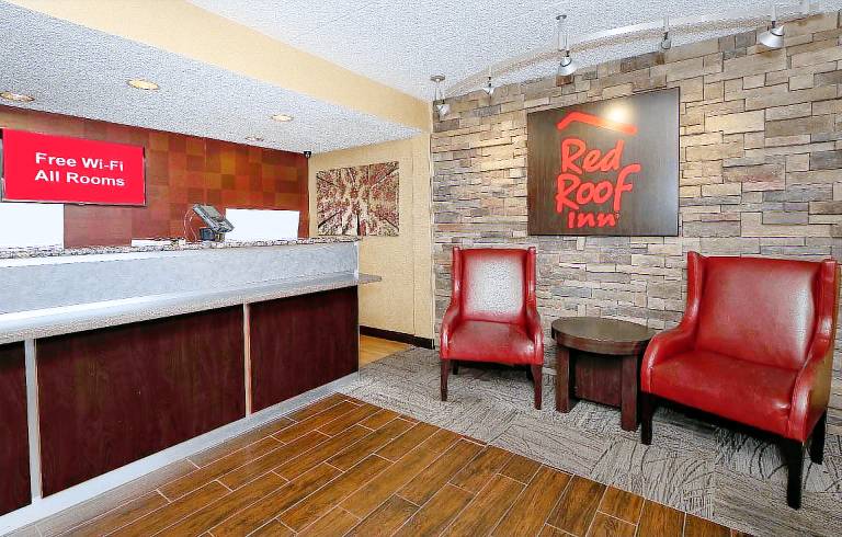 Red Roof Inn Mt Laurel — photo 2