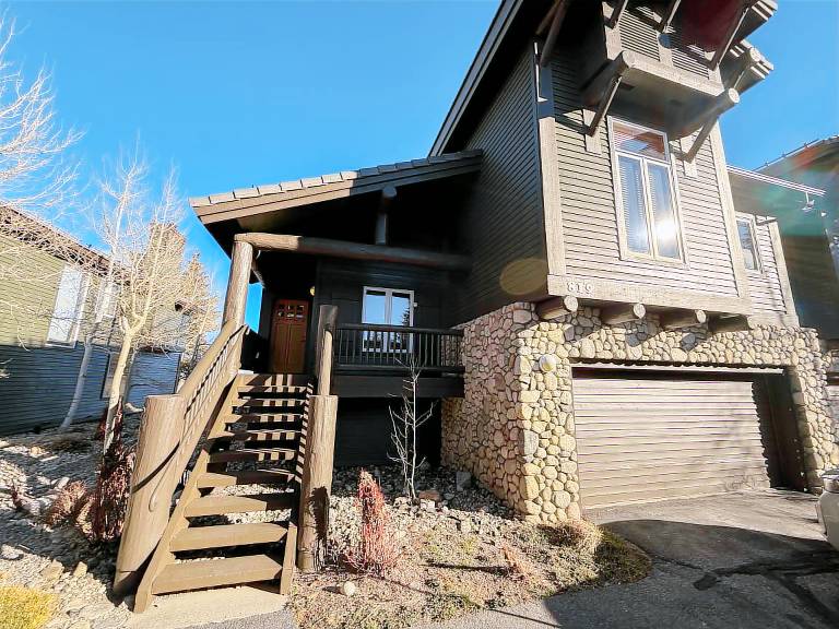 Condo with sauna, jacuzzi & BBQ | Golf view in Mammoth Lakes, CA