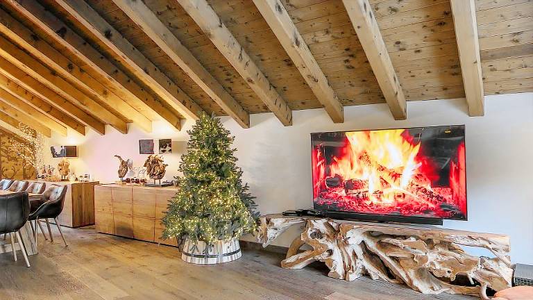 Family-friendly villa with hot tub, yard & terrace | Panoramic view | Ski nearby | Pets are welcome — photo 5
