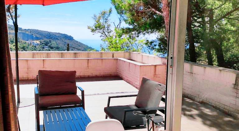 Rental apartment with pool — photo 4