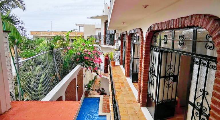 Serviced apartment with pool & terrace | Next to the beach | Pets allowed — photo 3