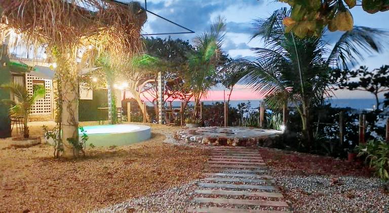 Habitacion, balcon frente al mar y alberca — photo 2