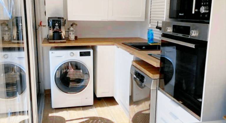 Apartment with jacuzzi — photo 3