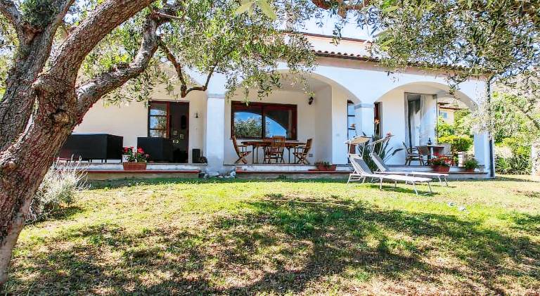 Vacation home with garden in Campo nell'Elba