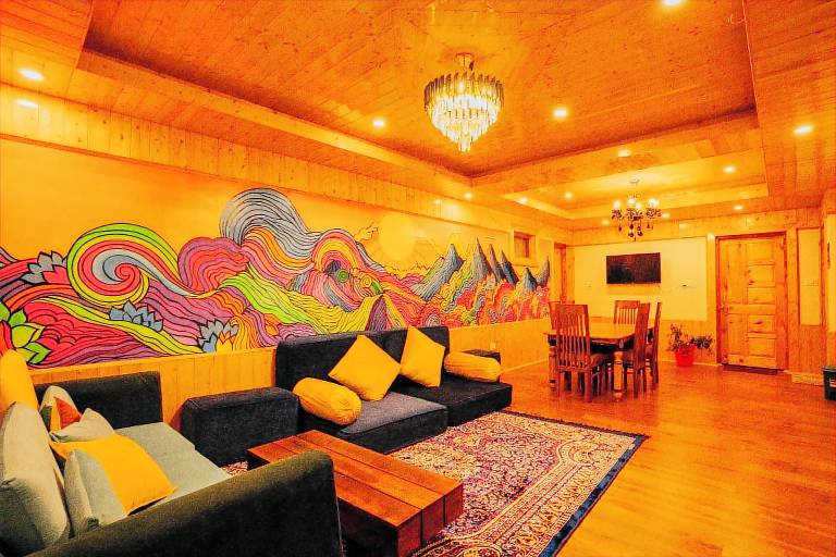 Mellow At Manali — photo 2