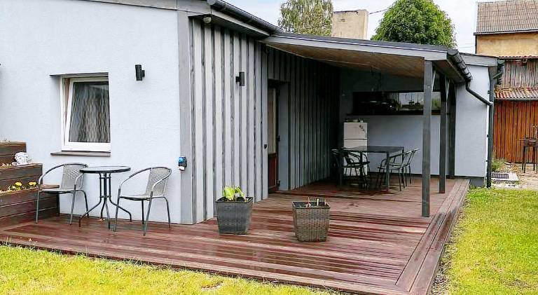 House with jacuzzi — photo 4