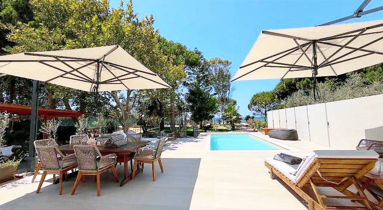 Petrochori Beach House in Pylos-Nestoras