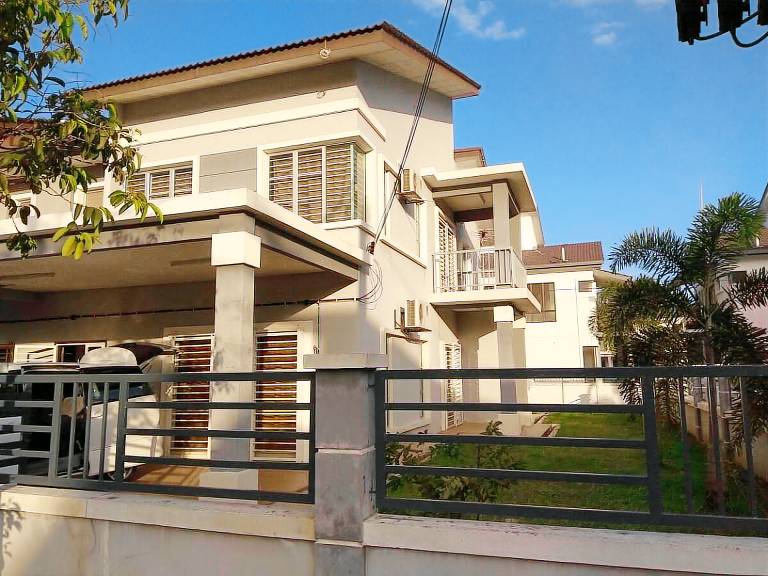 250 m&sup2; Ferienhaus