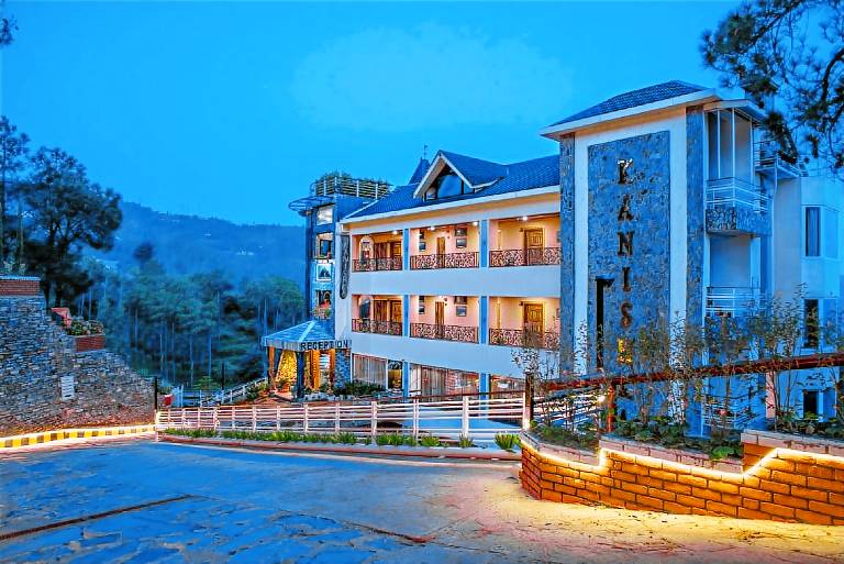 Resort  Chail