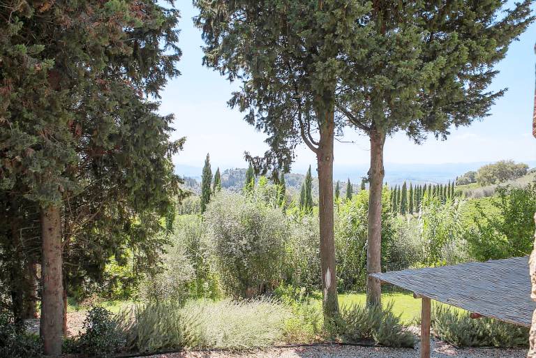 Villa with yard & private pool — photo 2