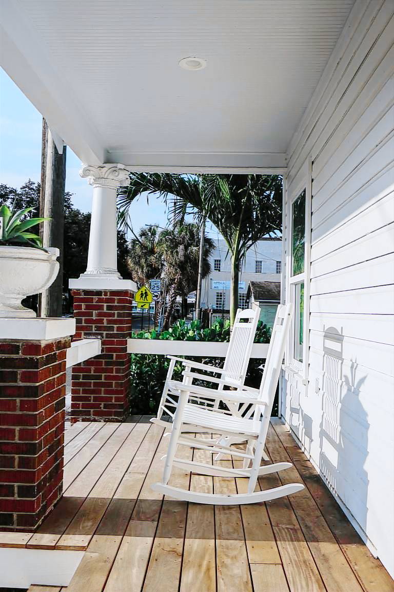 Child-friendly beautiful house with fast internet & yard | Pet-friendly — photo 3