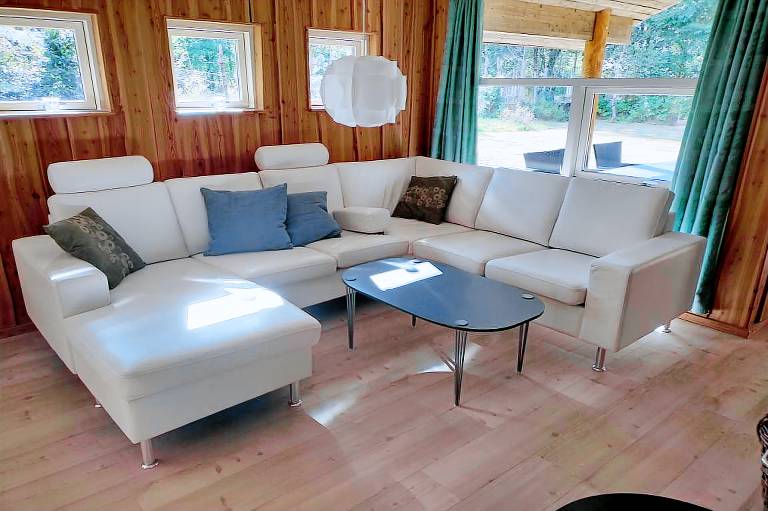 Fully equipped wonderful house with barbecue, patio & hot tub | Pets are welcome — photo 4