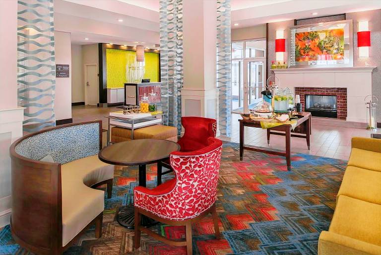 Hilton Garden Inn Bristol — photo 2