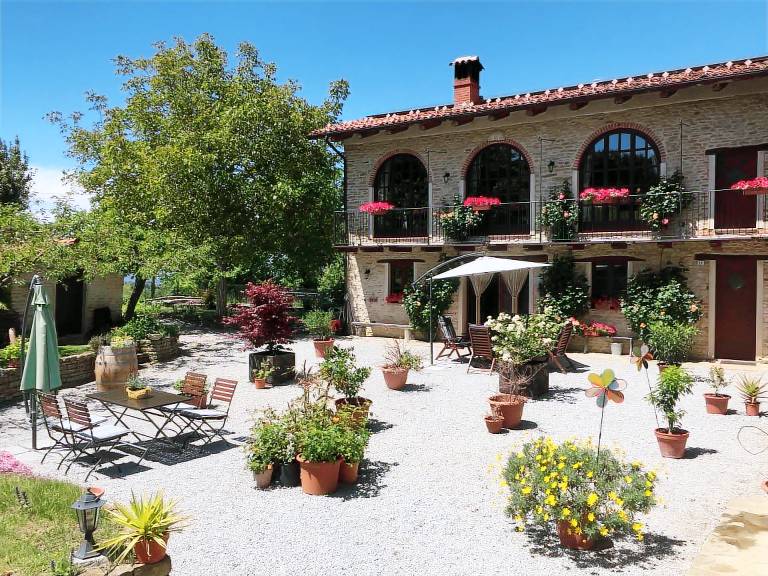 Ferienwohnung  Dogliani