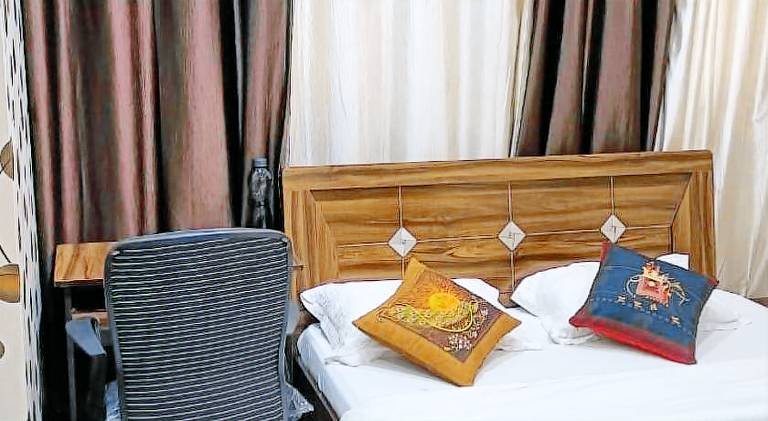 Private Fully Furnished Room in Kalyani Nagar