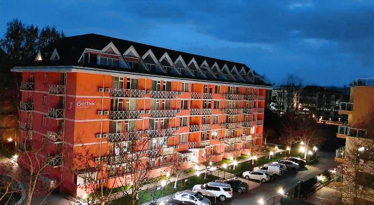 Apartment with private pool & patio | Pets allowed in Sunny beach