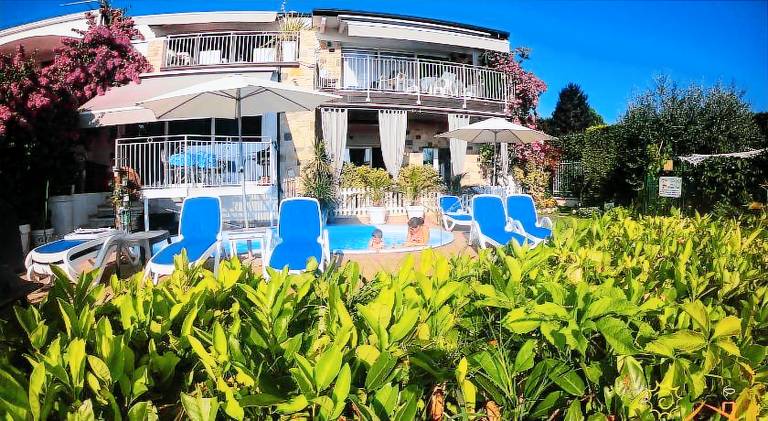 Rental apartment with pool — photo 3