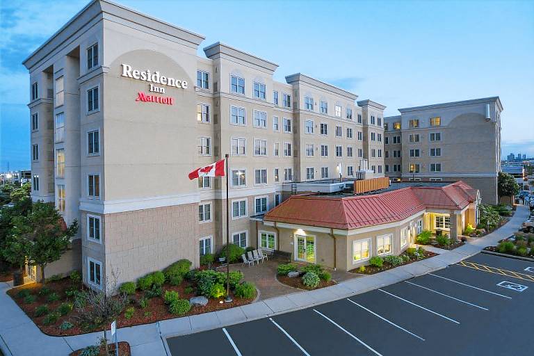 Residence Inn by Marriott Mississauga-Airport Corporate Centre West in Mississauga, ON