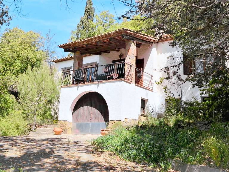 Villa with yard | Mountain view — photo 4
