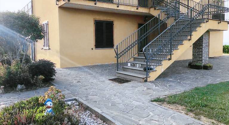 Lovely rental apartment with pool | Next to the beach | Pet-friendly — photo 4