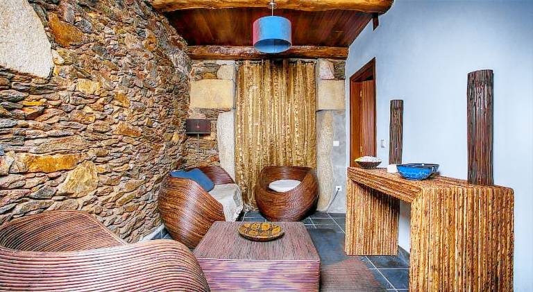 Vacation home with terrace, garden & grill — photo 2