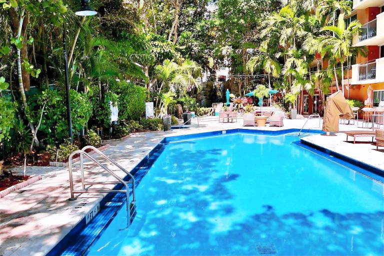 Grove Cove Pool Parking Central Coconut Grove