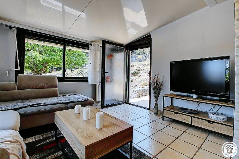 Children-friendly charming gite with yard & patio | Pets allowed — photo 3