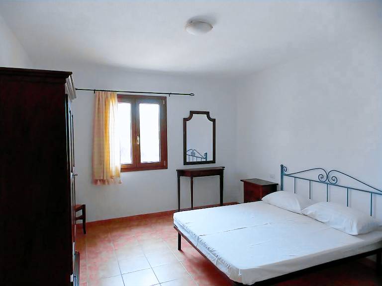 Pleasant rental apartment with terrace & yard | Sea view | Dogs allowed — photo 3