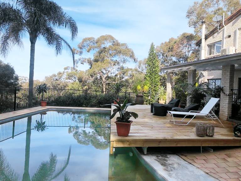 House  Mount Riverview