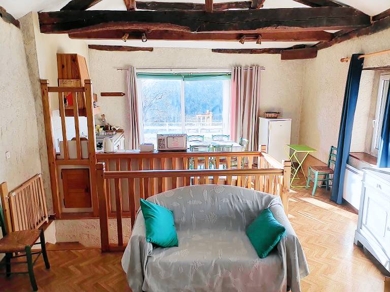 Child-friendly lovely vacation home with garden, patio & grill | Mountain view | Pets are welcome — photo 3